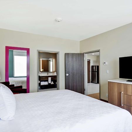 Home2 Suites By Hilton Bedford Dfw West Экстерьер фото