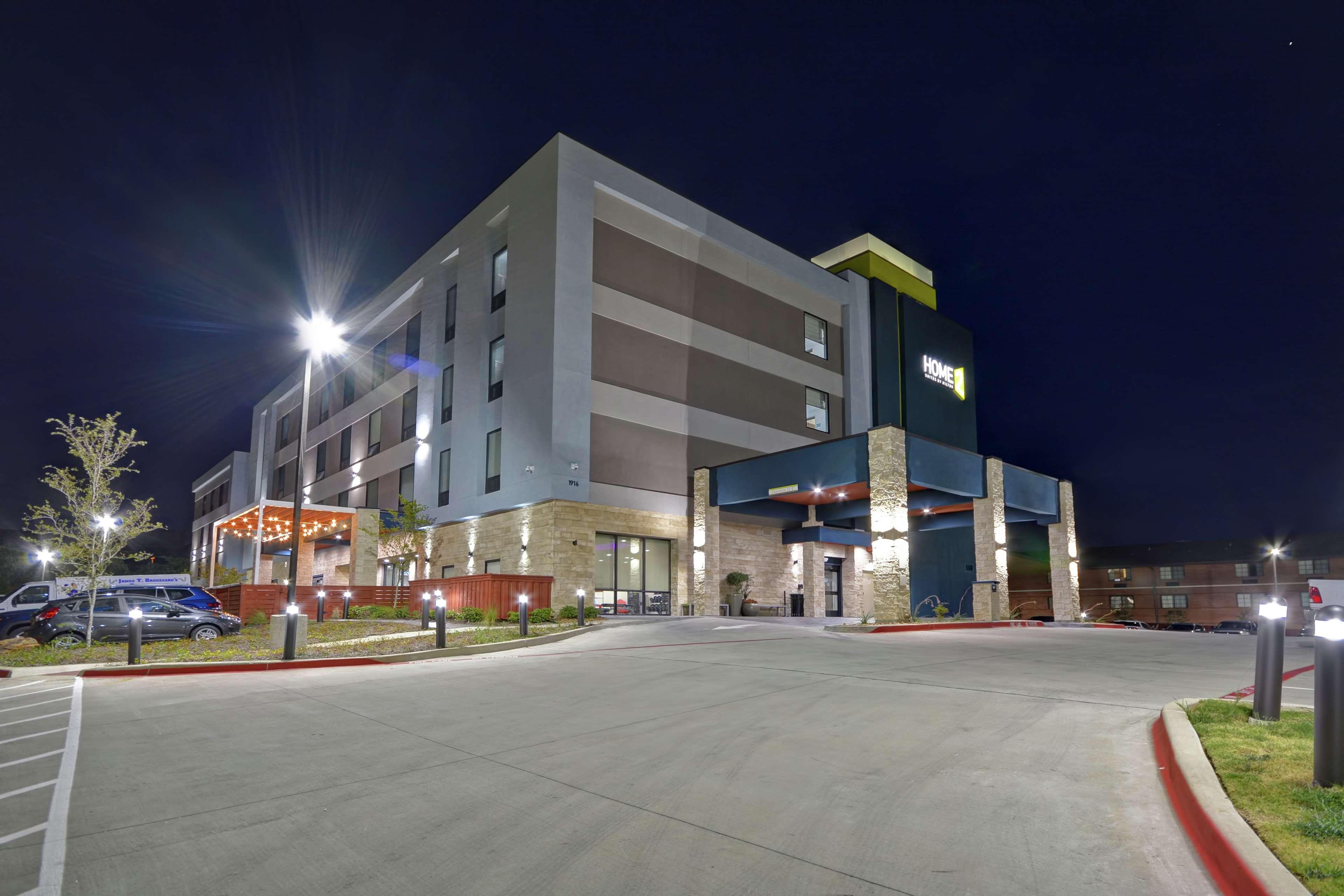 Home2 Suites By Hilton Bedford Dfw West Экстерьер фото